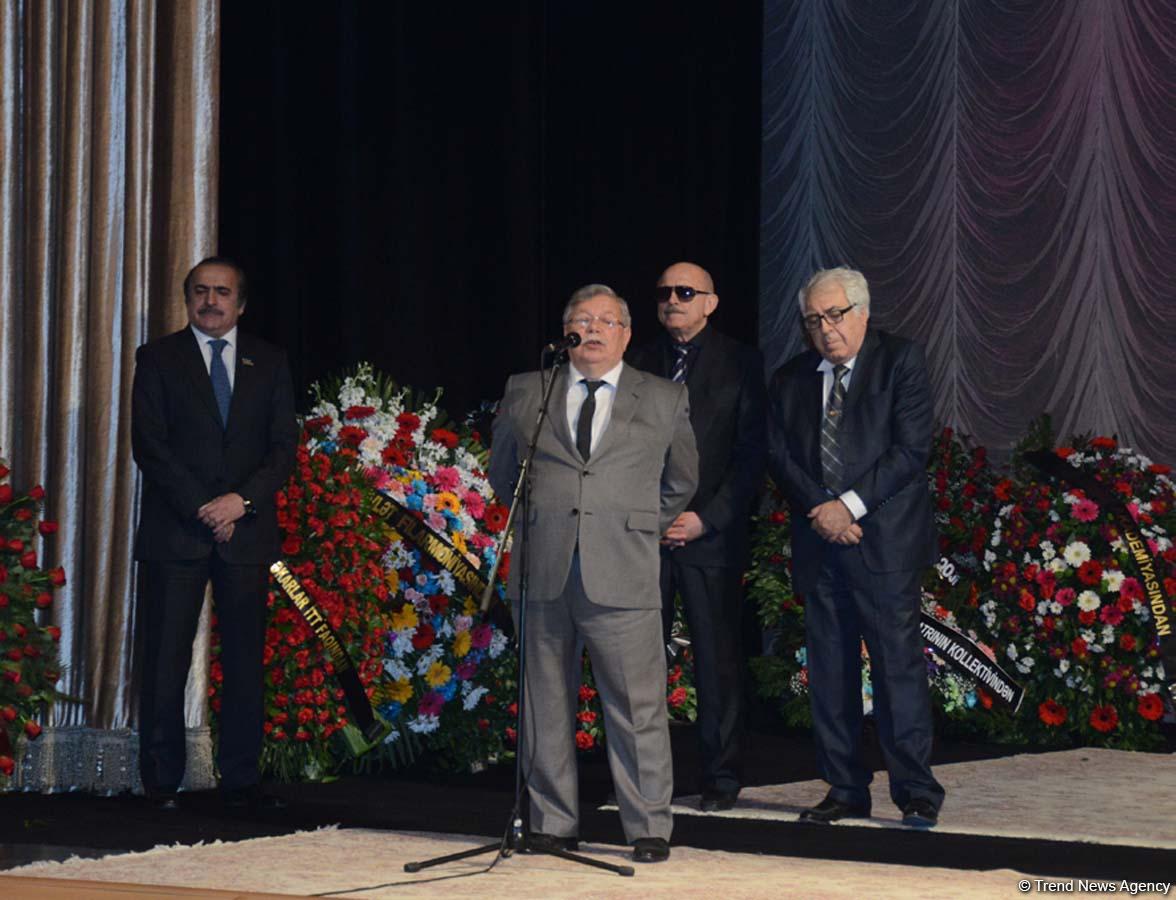 В Баку прошла церемония прощания с Максудом Ибрагимбековым (ФОТО)