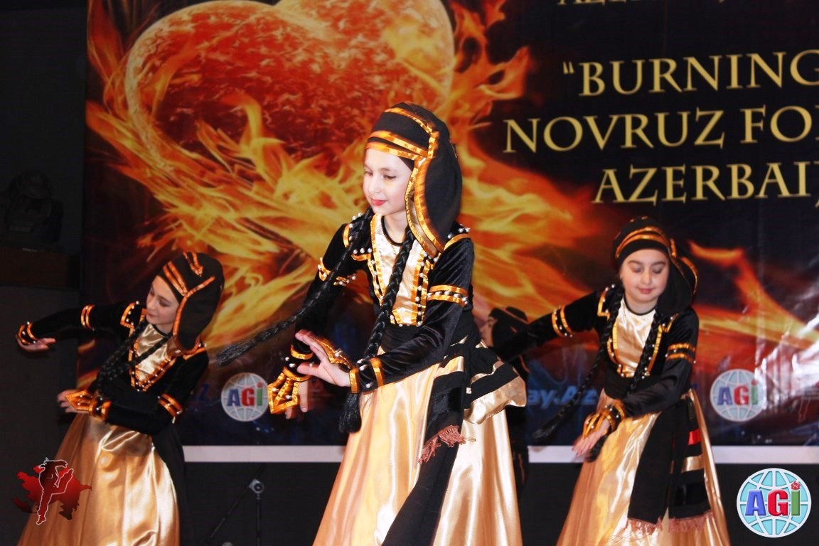 Горящие сердца Страны Огней – красочный фестиваль в Баку (ФОТО)