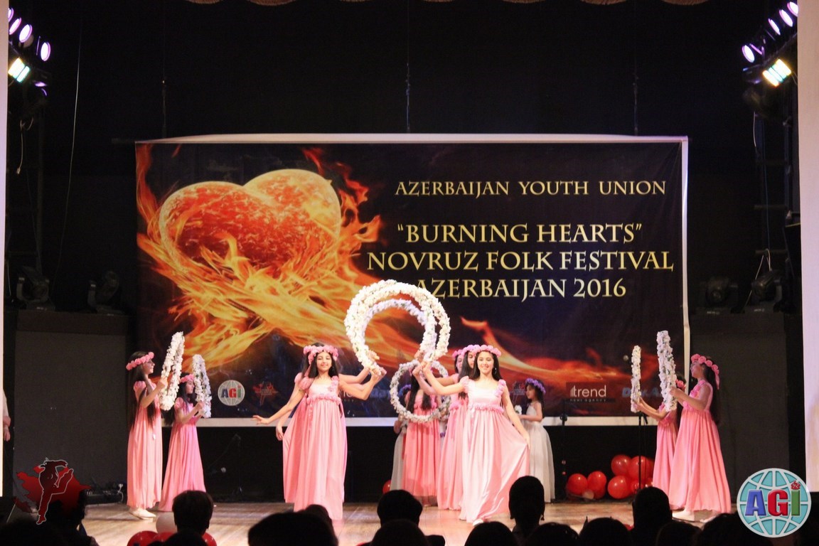 Горящие сердца Страны Огней – красочный фестиваль в Баку (ФОТО)
