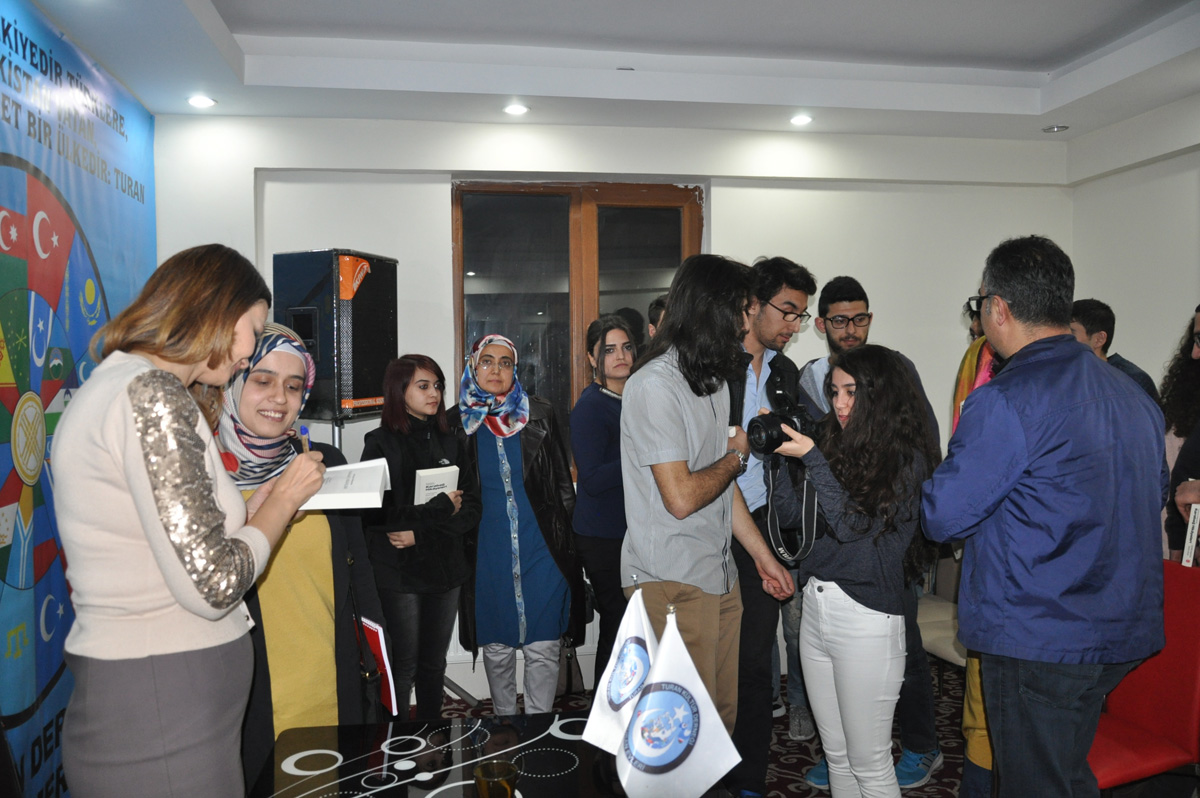 "Карабахские повести" вызвали большой интерес в Кайсери (ФОТО)