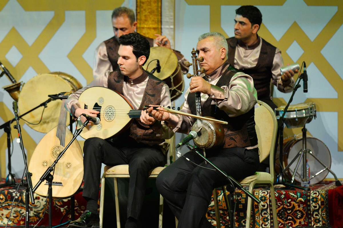 Эльнара Абдуллаева дала три концерта вместо одного (ФОТО)