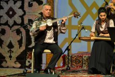 Эльнара Абдуллаева дала три концерта вместо одного (ФОТО)