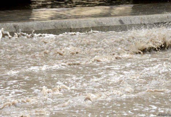 В ряде районов Баку планируется установка дренажных систем