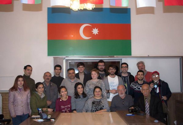 Азербайджанские фотографы провели День открытых дверей (ФОТО)