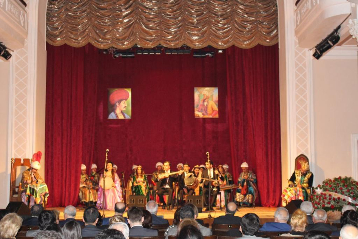 Два полководца и поэта связали узами Узбекистан и Азербайджан (ФОТО)