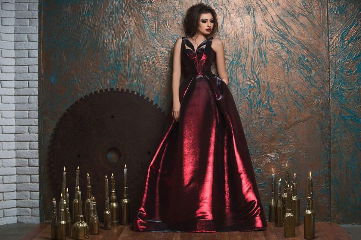 Егяна Садыхова  представила кадры из lookbook’a  вечерних платьев (ФОТО)