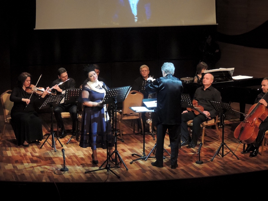 Лицом к лицу со временем: потрясающий концерт на бакинской сцене (ФОТО)