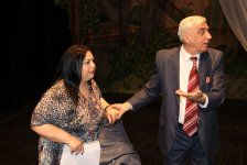 Как певица Алмаз Алескерли поразила театралов (ФОТО)