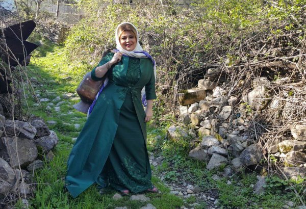 Мятанет Искендерли в кялагаи – новый фильм "Çarçı" (ФОТО)