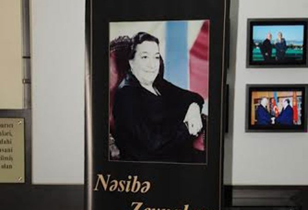 Известные деятели культуры и искусства почтили память Насибы Зейналовой (ФОТО)