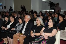 Известные деятели культуры и искусства почтили память Насибы Зейналовой (ФОТО)