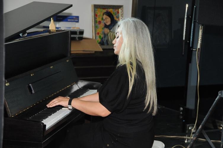 Известные деятели культуры и искусства почтили память Насибы Зейналовой (ФОТО)