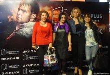 Российский блокбастер "Экипаж" вызвал большой интерес в Баку (ФОТО)