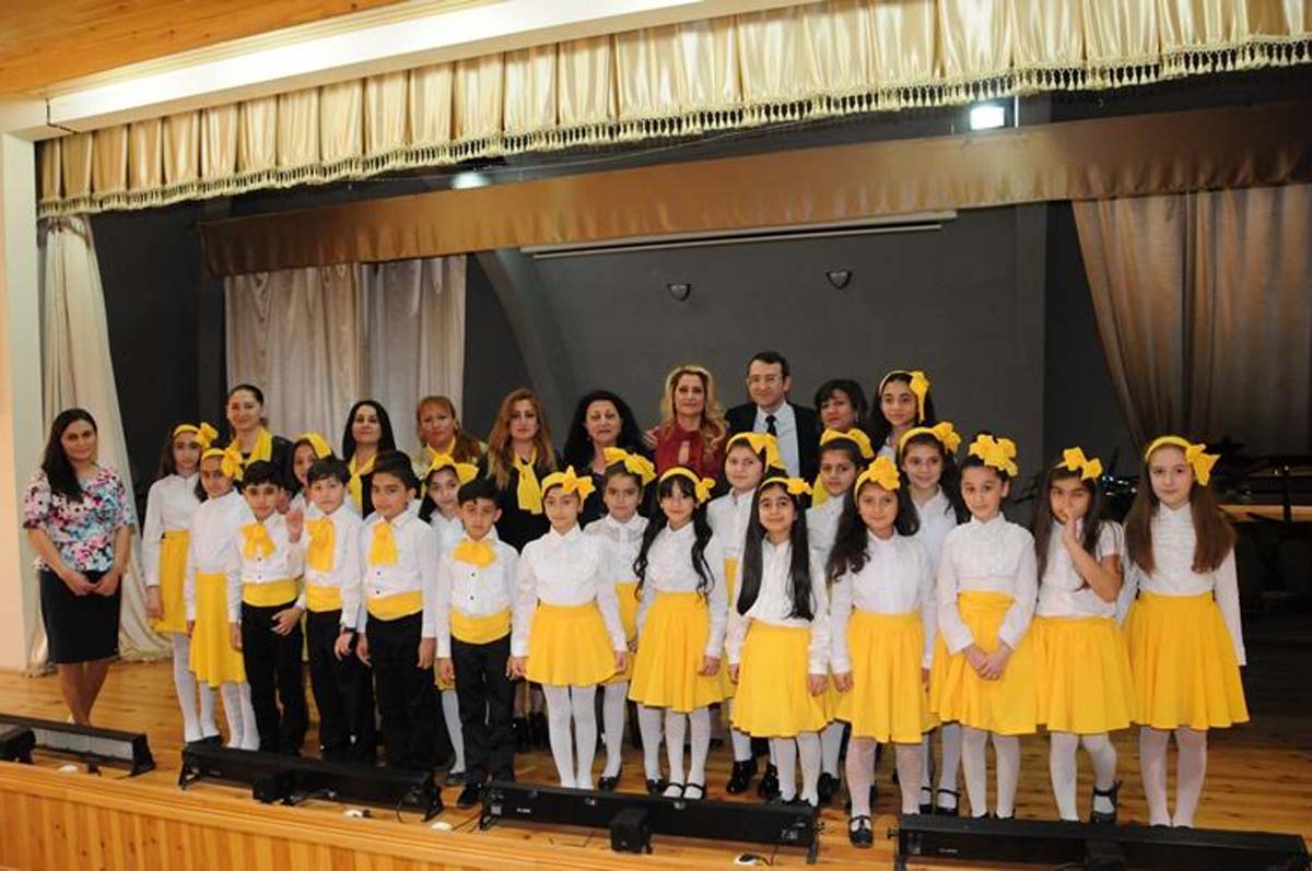 В Баку отметили юбилей Гамбара Гусейнли (ФОТО)