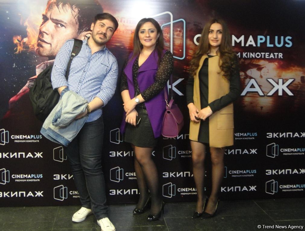 Российский блокбастер "Экипаж" вызвал большой интерес в Баку (ФОТО)