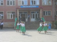 В Шеки и Балакене прошла Олимпиада по русскому языку (ФОТО)