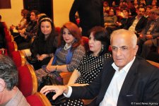 Потрясающие уроки любви Фахраддина Манафова – дебют на сцене Русской драмы (ФОТО)