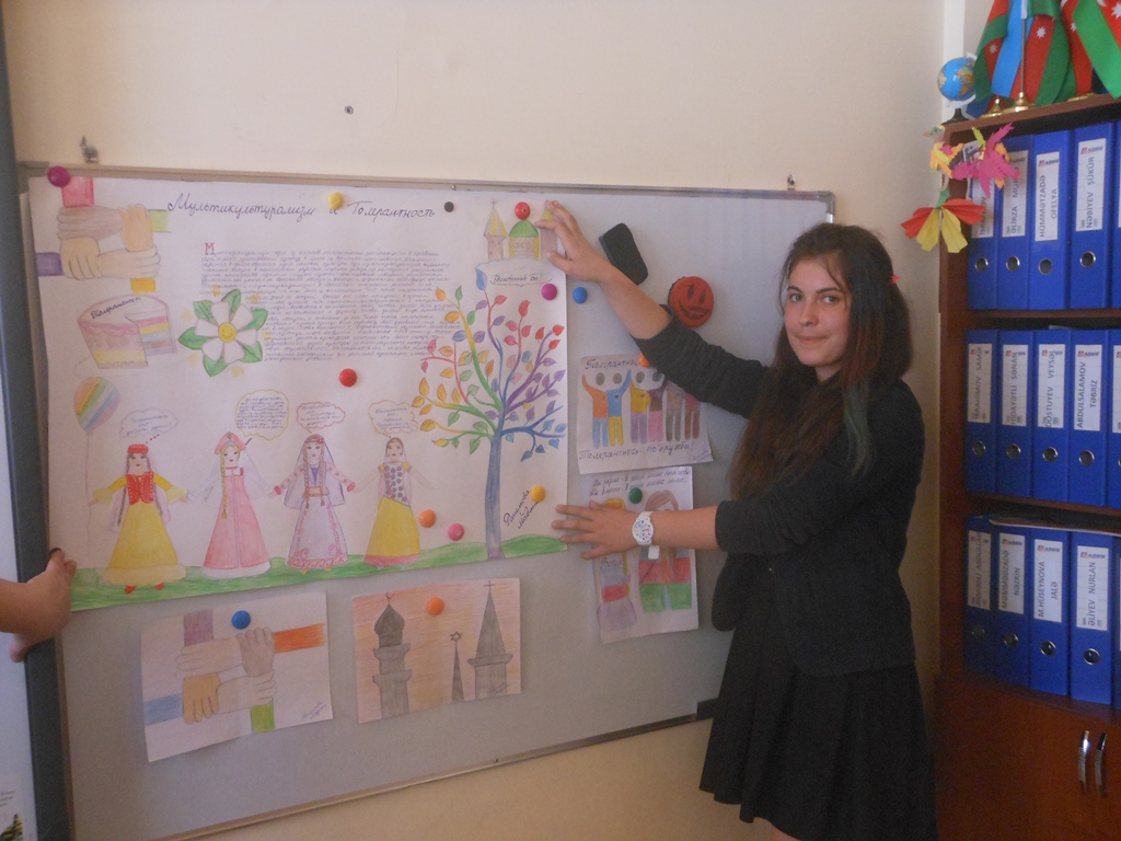 В Шеки и Балакене прошла Олимпиада по русскому языку (ФОТО)