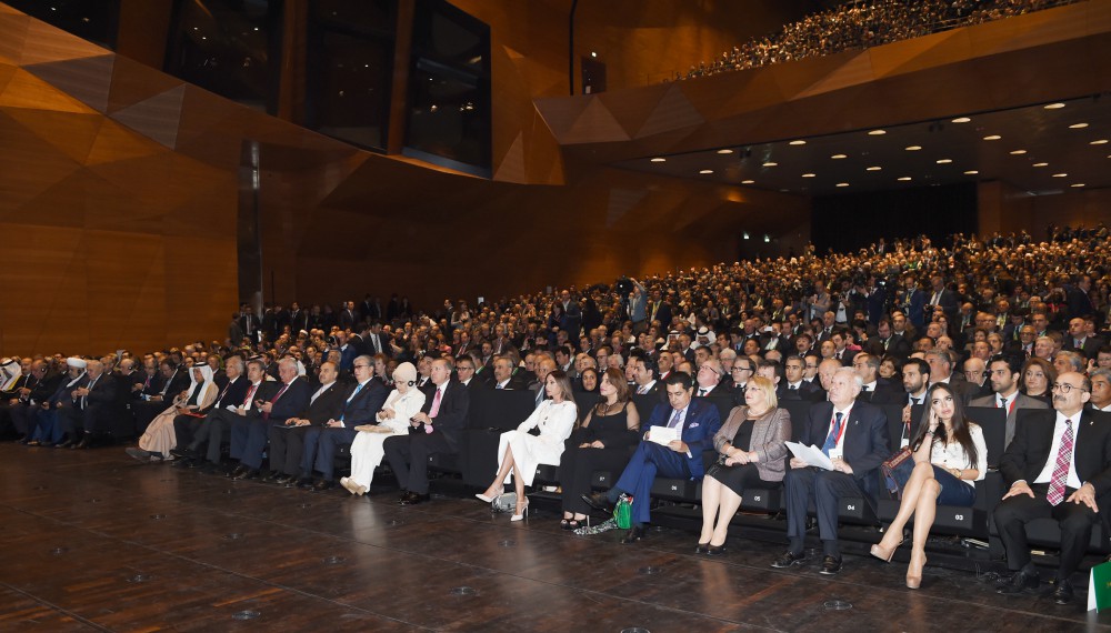 Президент Ильхам Алиев и его супруга приняли участие в VII Глобальном форуме Альянса цивилизаций ООН (ФОТО)