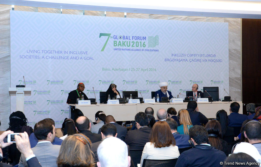 Азербайджан - образцовая страна с точки зрения отношений между государством и религией - шейхульислам