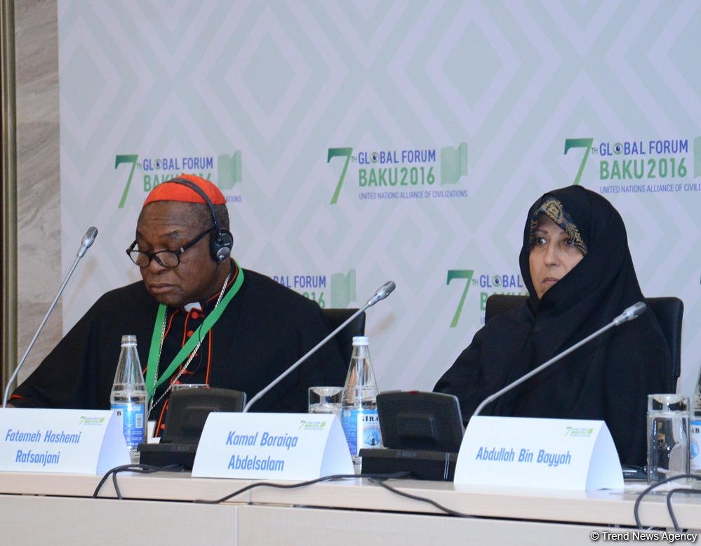 Азербайджан - образцовая страна с точки зрения отношений между государством и религией - шейхульислам