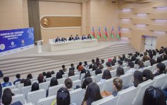 В Баку прошел первый Общереспубликанский форум молодых психологов (ФОТО)