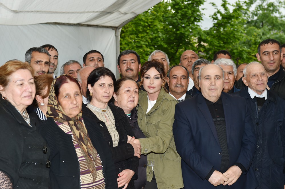 Президент Ильхам Алиев и его супруга побывали в Тертерском, Бардинском и Агдамском районах