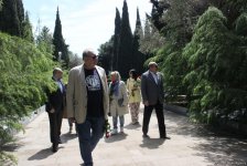 Галина Польских и Валентин Смирнитский посетили Аллею почетного захоронения в Баку (ФОТО)