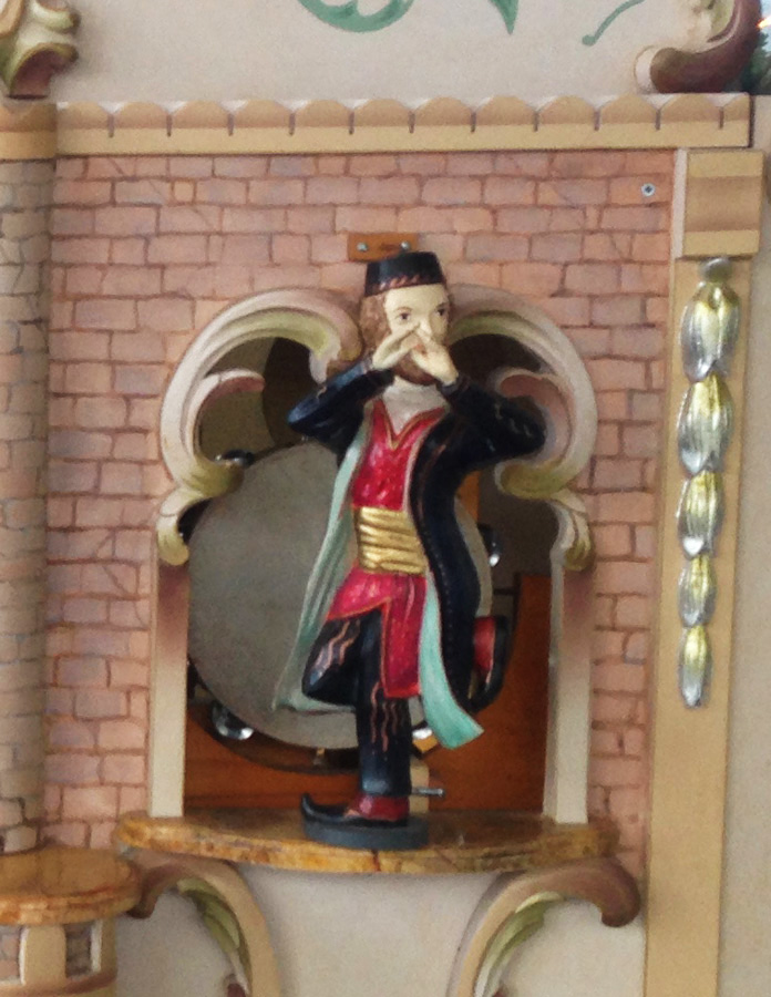 Уличный орган «Old Baku» в преддверии праздника Новруз в Баку (ФОТО/ВИДЕО)