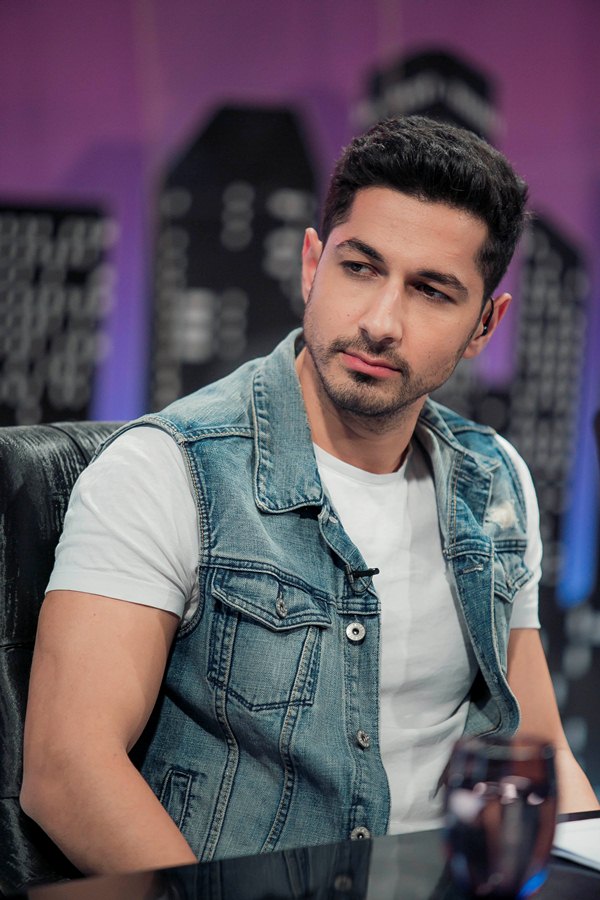 Победитель "Евровидения" в гостях у азербайджанских ведущих (ФОТО, ВИДЕО)