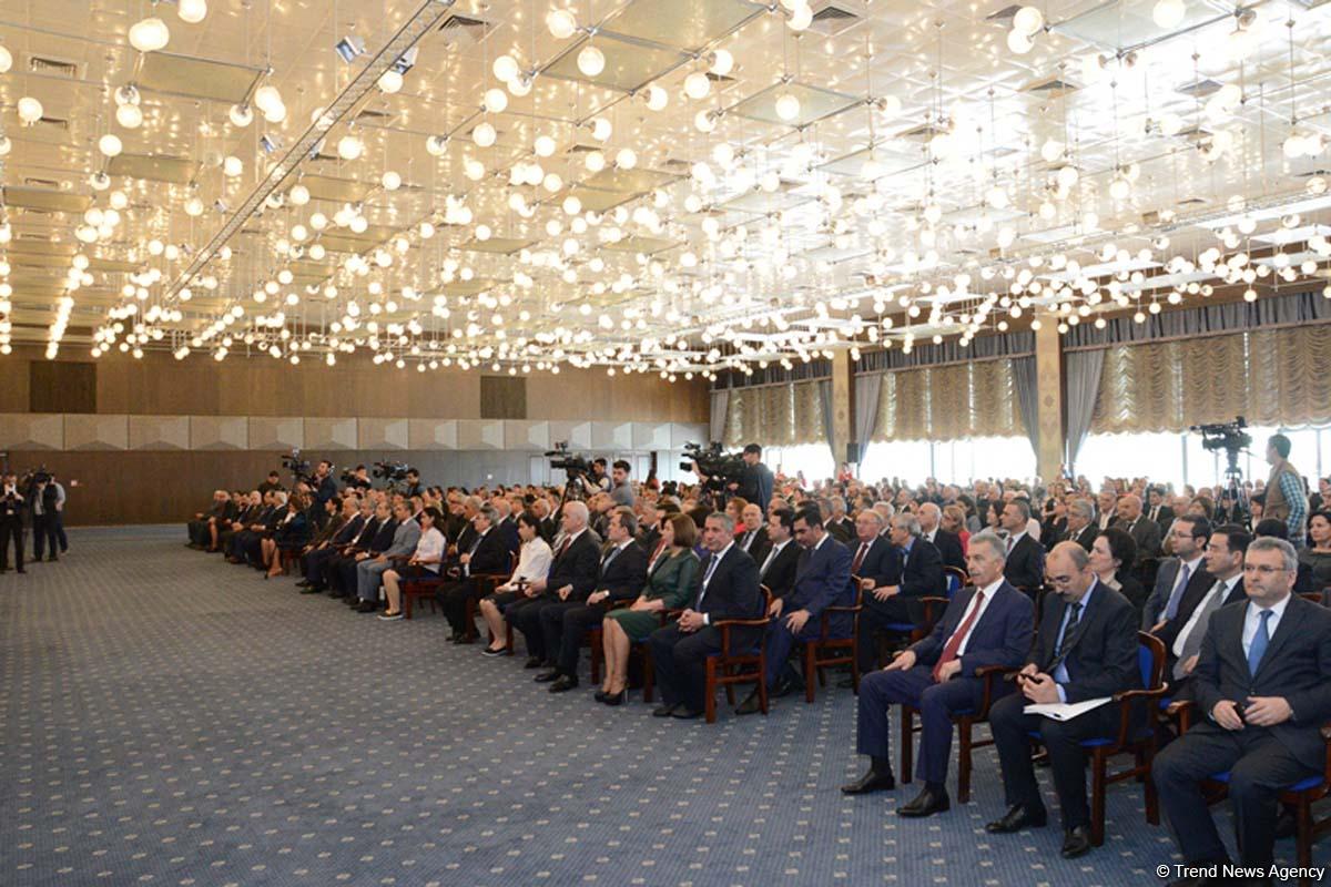 В Баку прошла церемония награждения победителей конкурса «Лучшая презентация» (ФОТО)