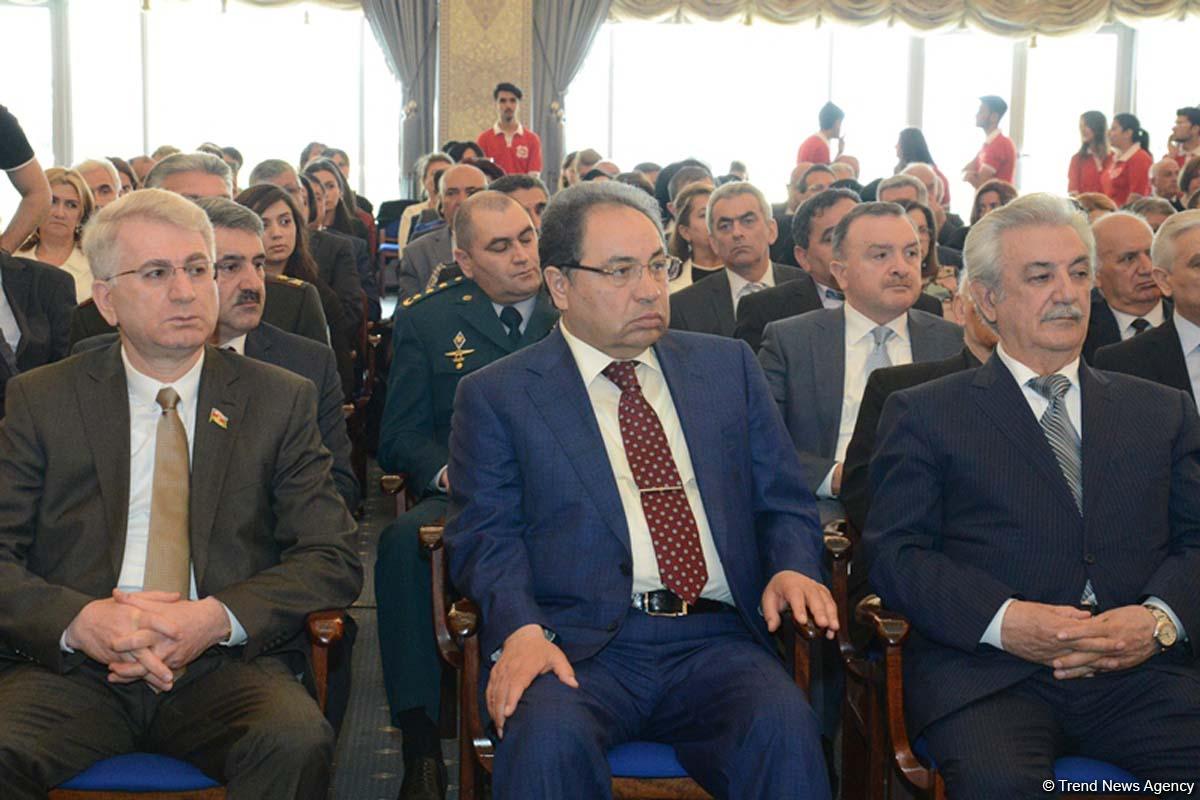 В Баку прошла церемония награждения победителей конкурса «Лучшая презентация» (ФОТО)