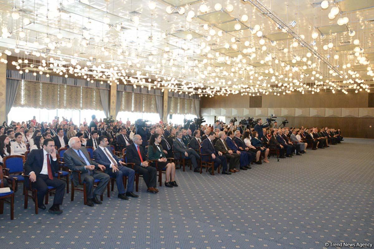 В Баку прошла церемония награждения победителей конкурса «Лучшая презентация» (ФОТО)