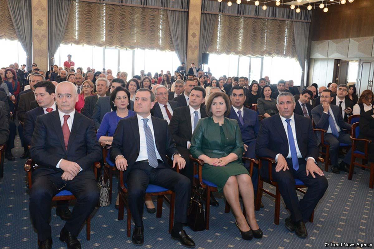 В Баку прошла церемония награждения победителей конкурса «Лучшая презентация» (ФОТО)