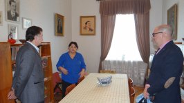 Народный артист Беларуси посетил музей в Баку (ФОТО)