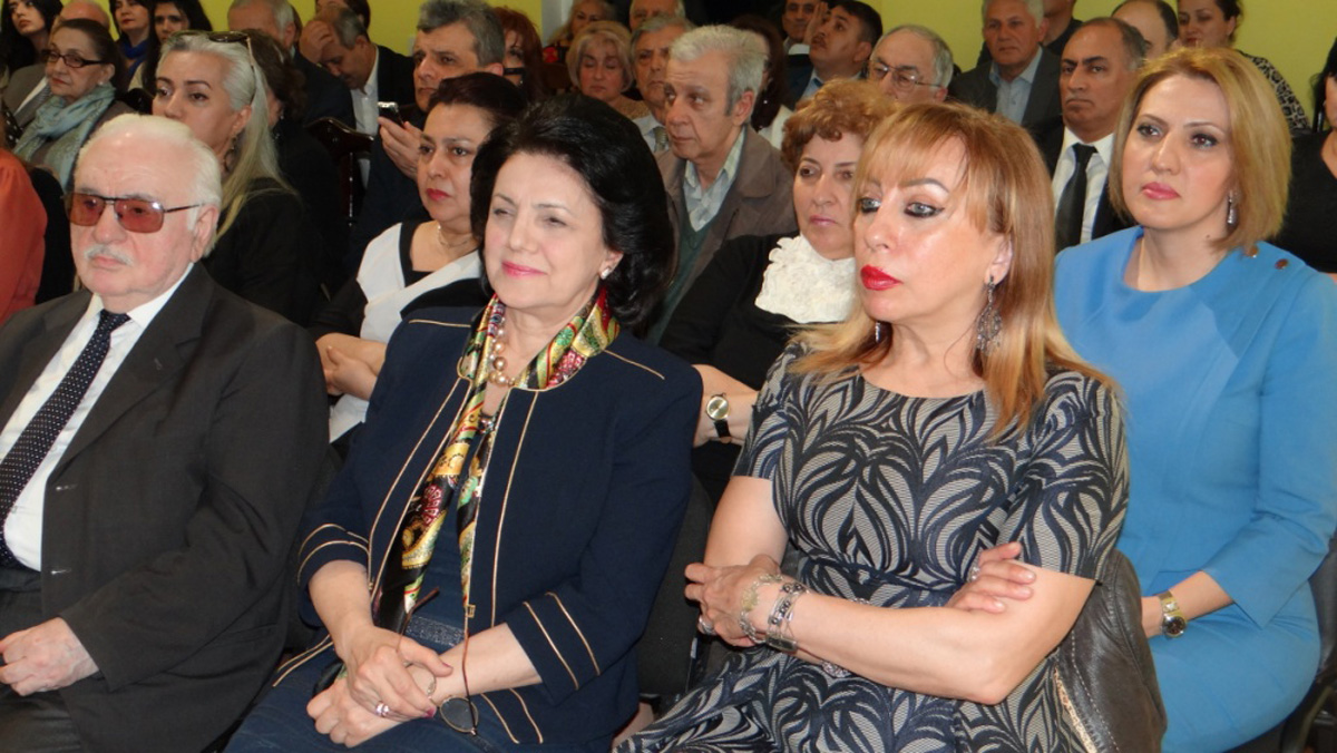 "Артист мира" ЮНЕСКО: встреча с Фирангиз Ализаде (ФОТО)