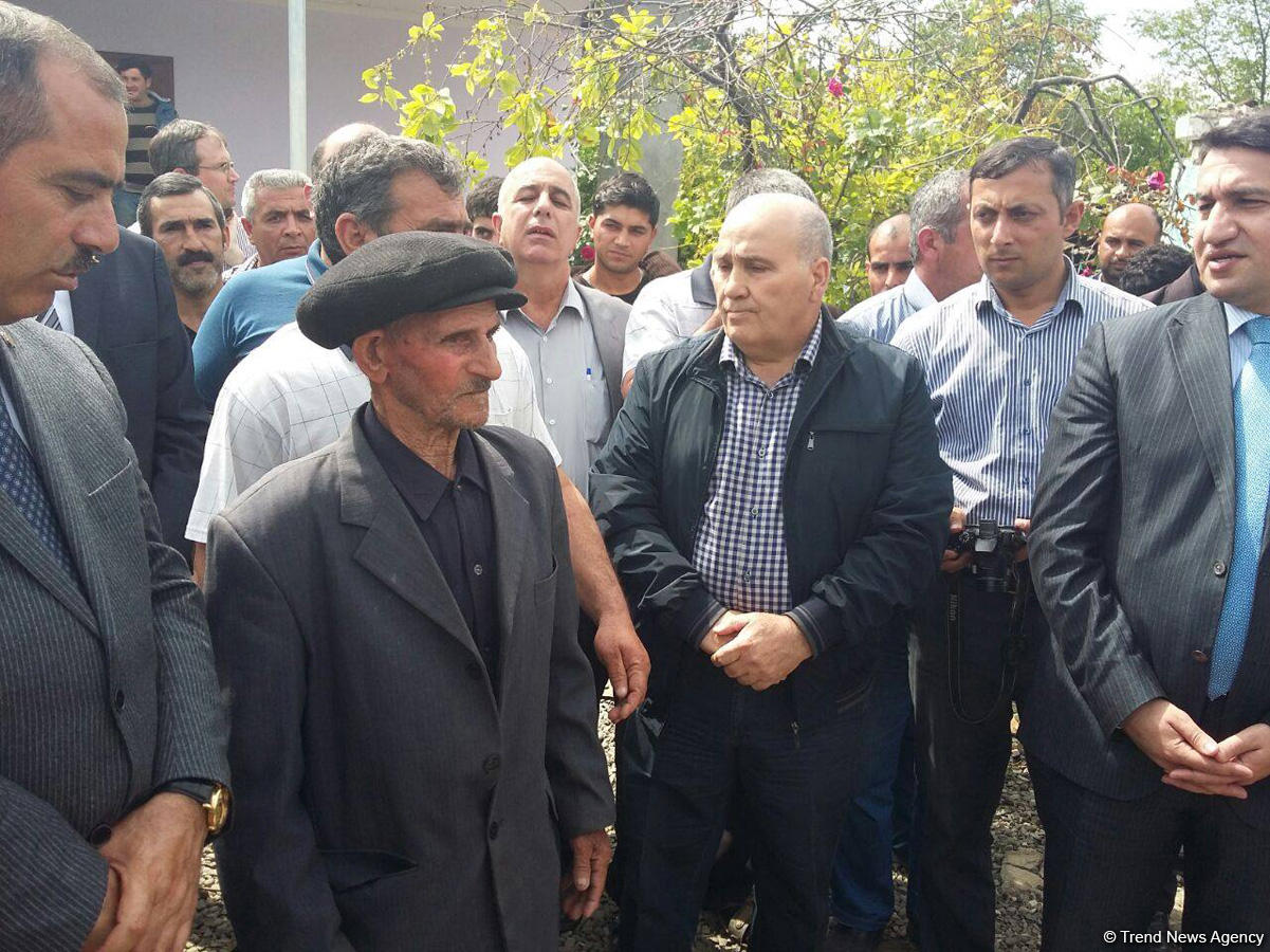 Представители дипкорпуса в Азербайджане осмотрели обстрелянные армянами дома в Агдамском районе (ФОТО)