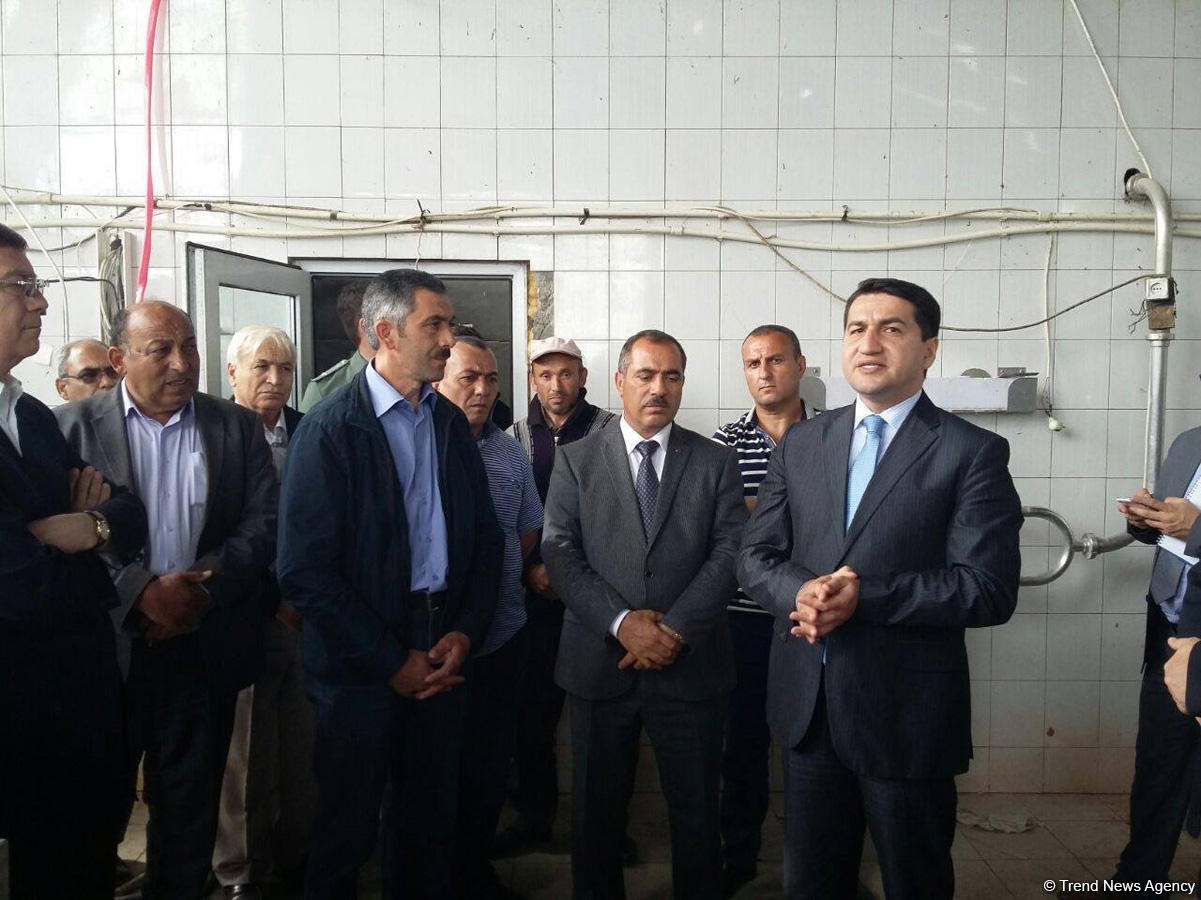 Представители дипкорпуса в Азербайджане осмотрели обстрелянные армянами дома в Агдамском районе (ФОТО)