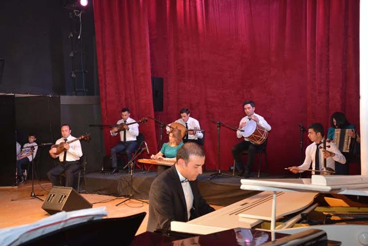 В Баку состоялся концерт, посвященный 93-й годовщине со дня рождения общенационального лидера Гейдара Алиева (ФОТО)