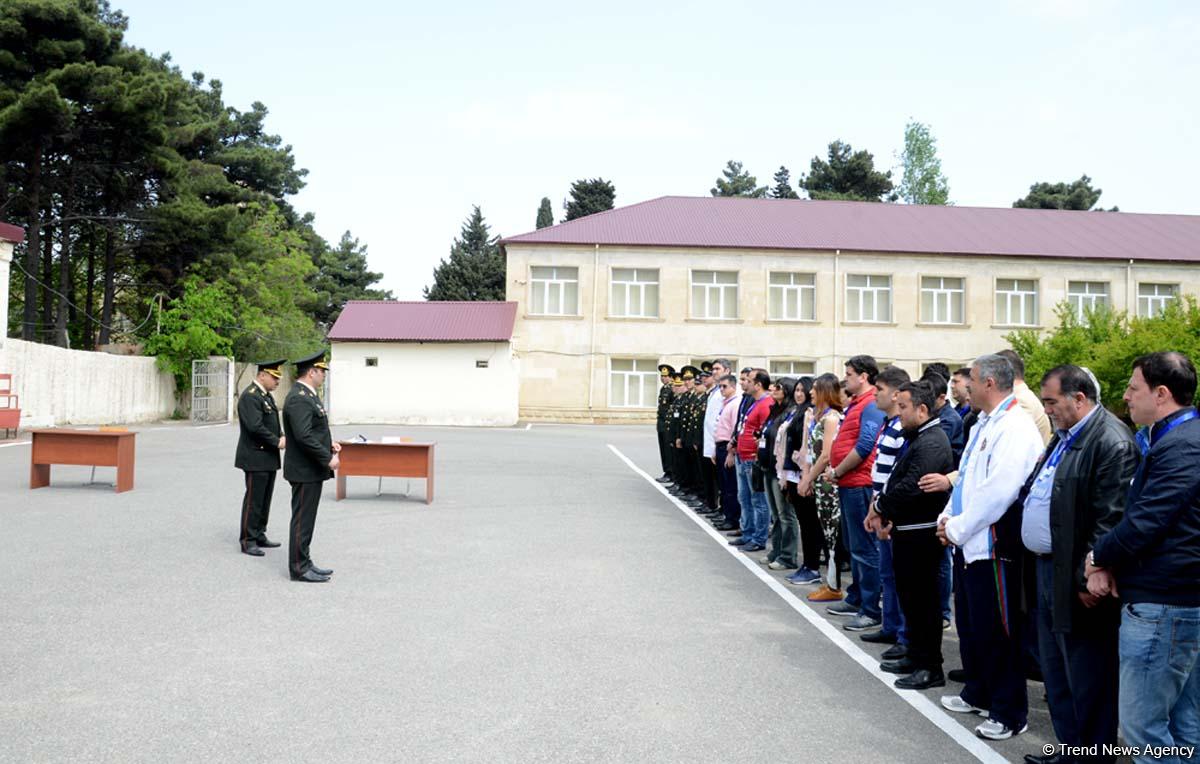 В Баку прошел турнир по стрельбе среди представителей СМИ (ФОТО)