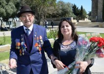 Общественность Азербайджана  отмечает День Победы (ФОТО)