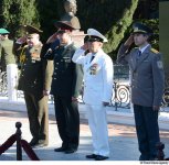 Главы дипмиссий стран СНГ возложили венок к Мемориалу воинской славы в Баку (ФОТО)