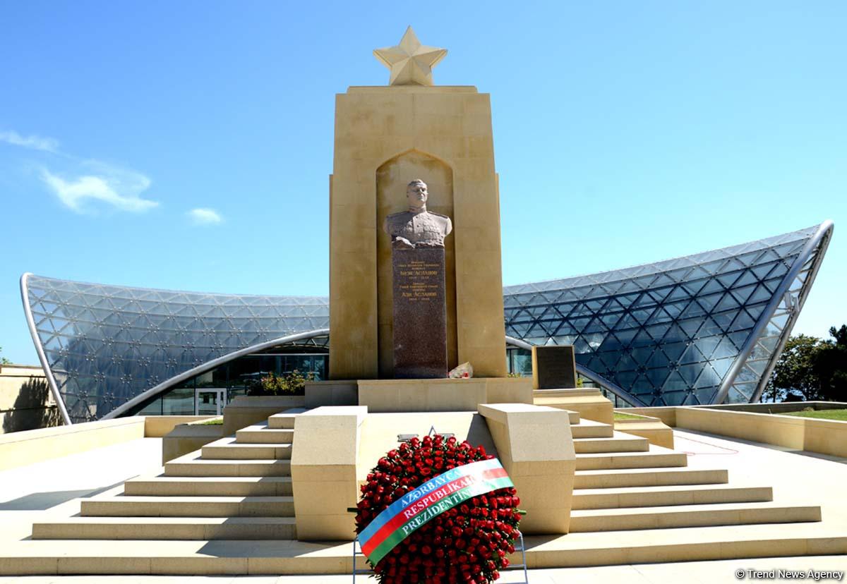 Общественность Азербайджана  отмечает День Победы (ФОТО)