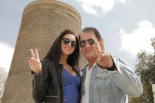 Бакинский шансон и украинская модель: "Возьми меня с собой" (ВИДЕО, ФОТО)