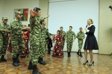 Роза Зяргярли выступила с концертами в воинских частях Мингячевира и Шамкира  (ФОТО)