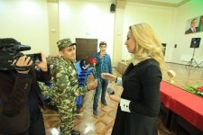 Роза Зяргярли выступила с концертами в воинских частях Мингячевира и Шамкира  (ФОТО)