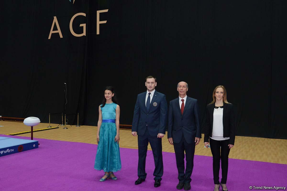 Награждены победители второго дня соревнований чемпионата Азербайджана по прыжкам на батуте и тамблингу (ФОТО)