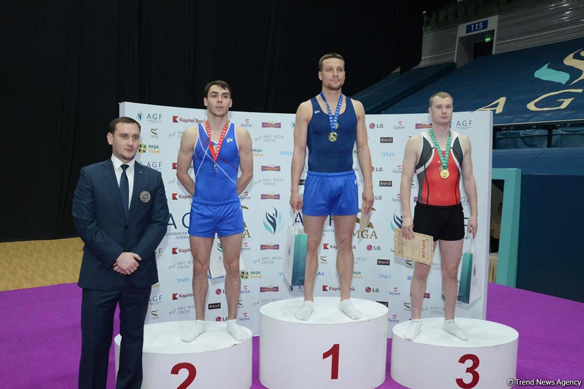 Награждены победители второго дня соревнований чемпионата Азербайджана по прыжкам на батуте и тамблингу (ФОТО)