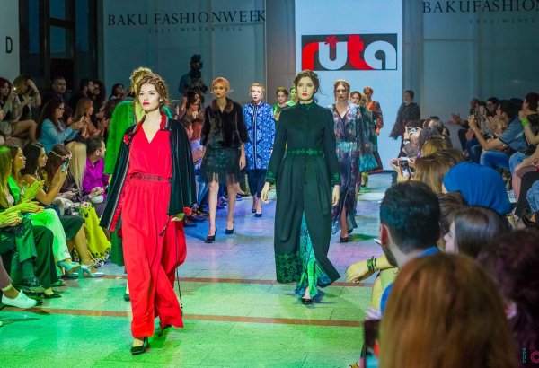 Потрясающее дефиле Baku Fashion Week под мотивы мугама (ФОТО)