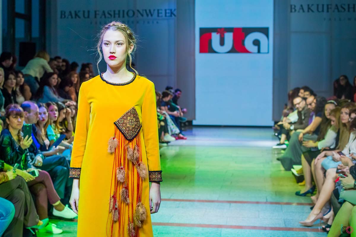 Потрясающее дефиле Baku Fashion Week под мотивы мугама (ФОТО)